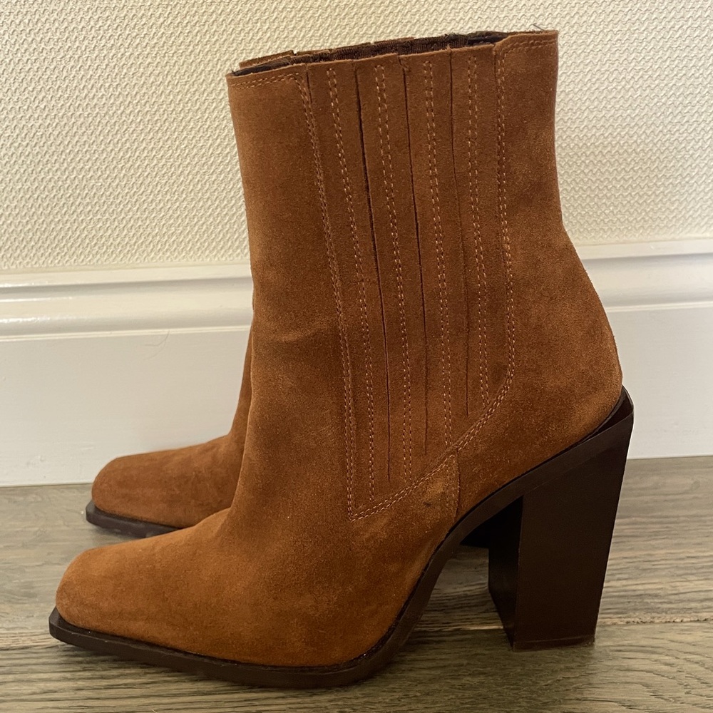 Jonak Brown Suede Ankle Boots, size 40